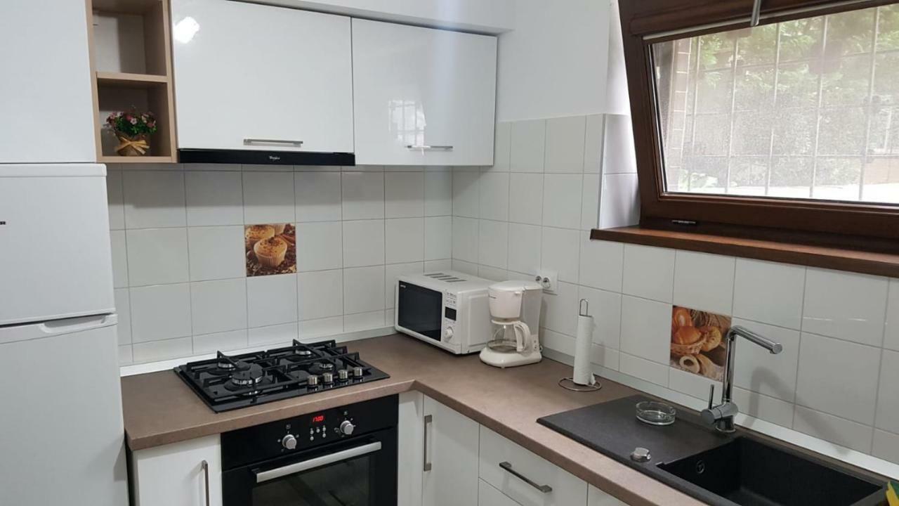 Tina Apartament 2 Craiova Exteriör bild
